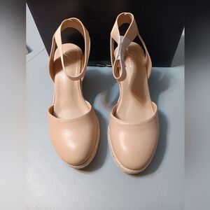 Chic Beige Espadrille Wedge Sandals